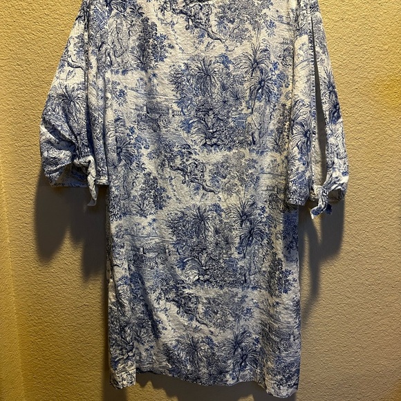 H&M Blue and White Patterned Dress - Picture 4 of 8